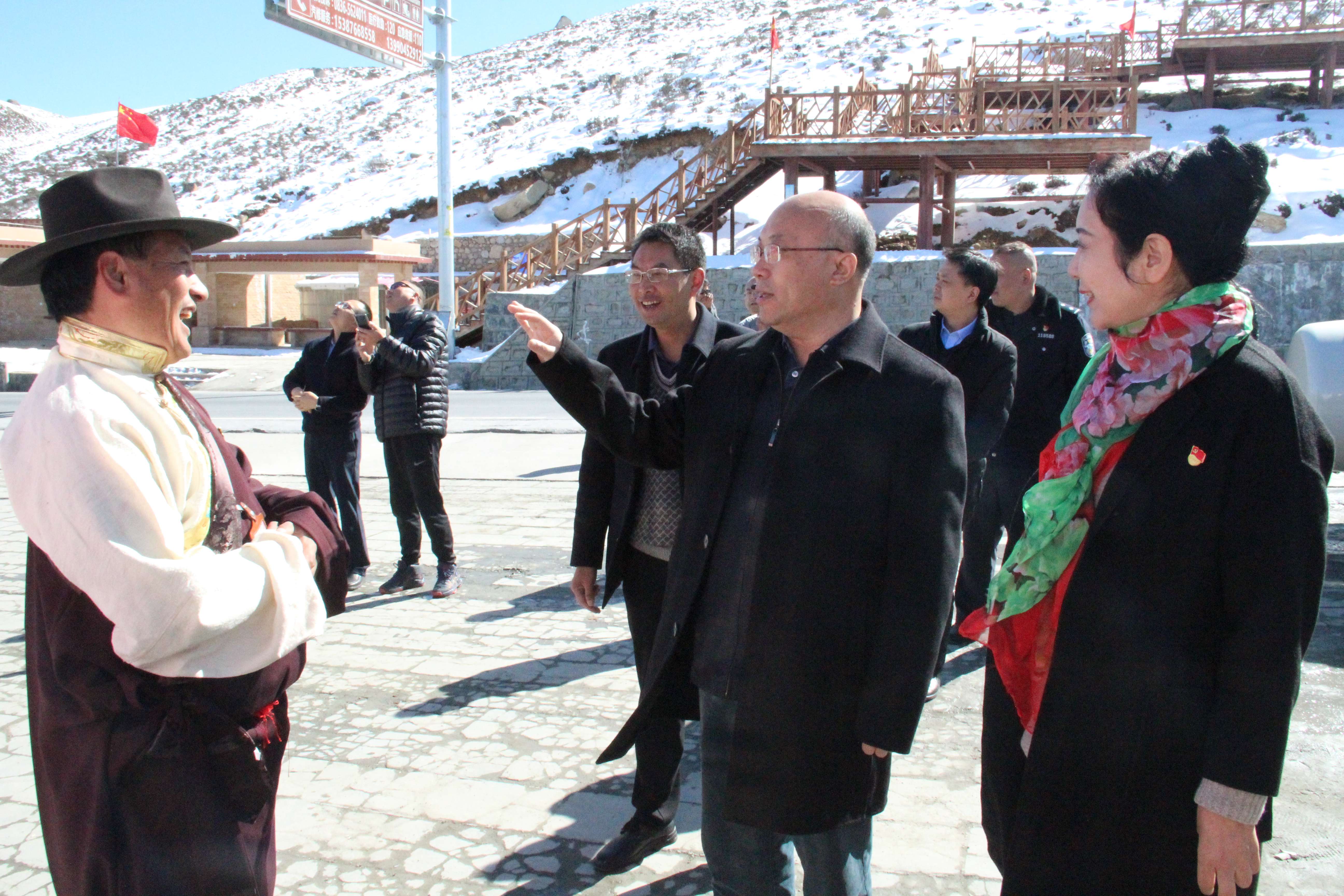 王正谱在甘孜调研时强调 以主题教育成效...