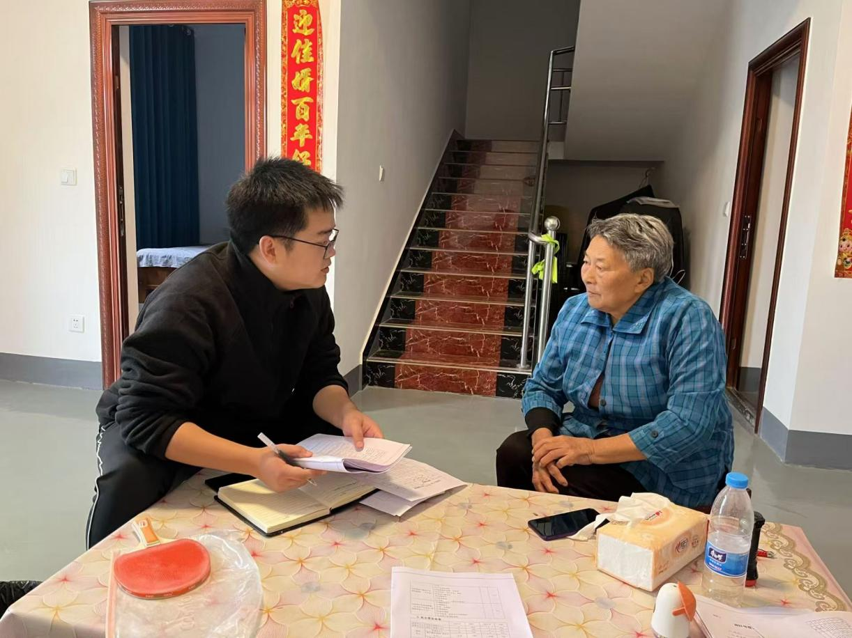 李小龙2.png