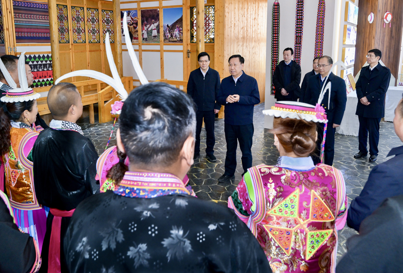 1029-1.jpg 1029-1.jpg